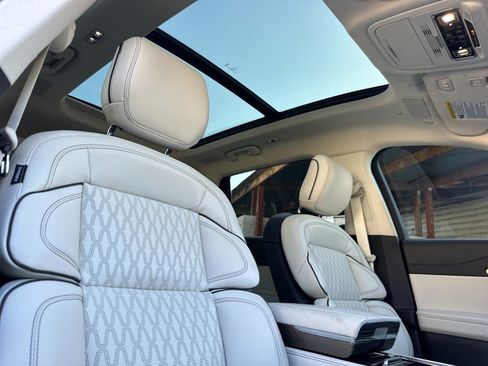 Used 2024 Lincoln Nautilus Black Label AWD/4WD image 19