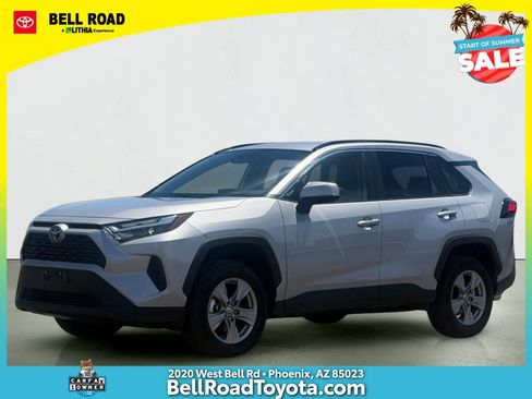Used 2025 Toyota RAV4 XLE AWD/4WD image 1
