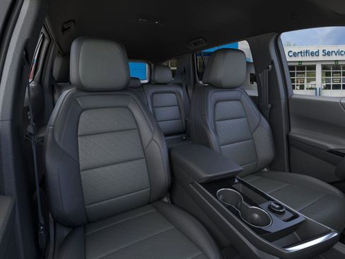 New 2026 Chevrolet Equinox LT w/ Convenience Package II AWD/4WD image 16