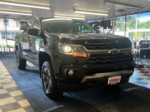 Used 2021 Chevrolet Colorado Z71 w/ Safety Package AWD/4WD image 1