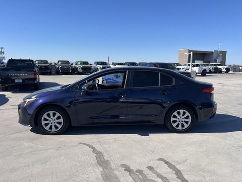 Used 2025 Toyota Corolla LE image 5