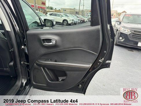 Used 2019 Jeep Compass Latitude w/ Popular Equipment Group AWD/4WD image 15