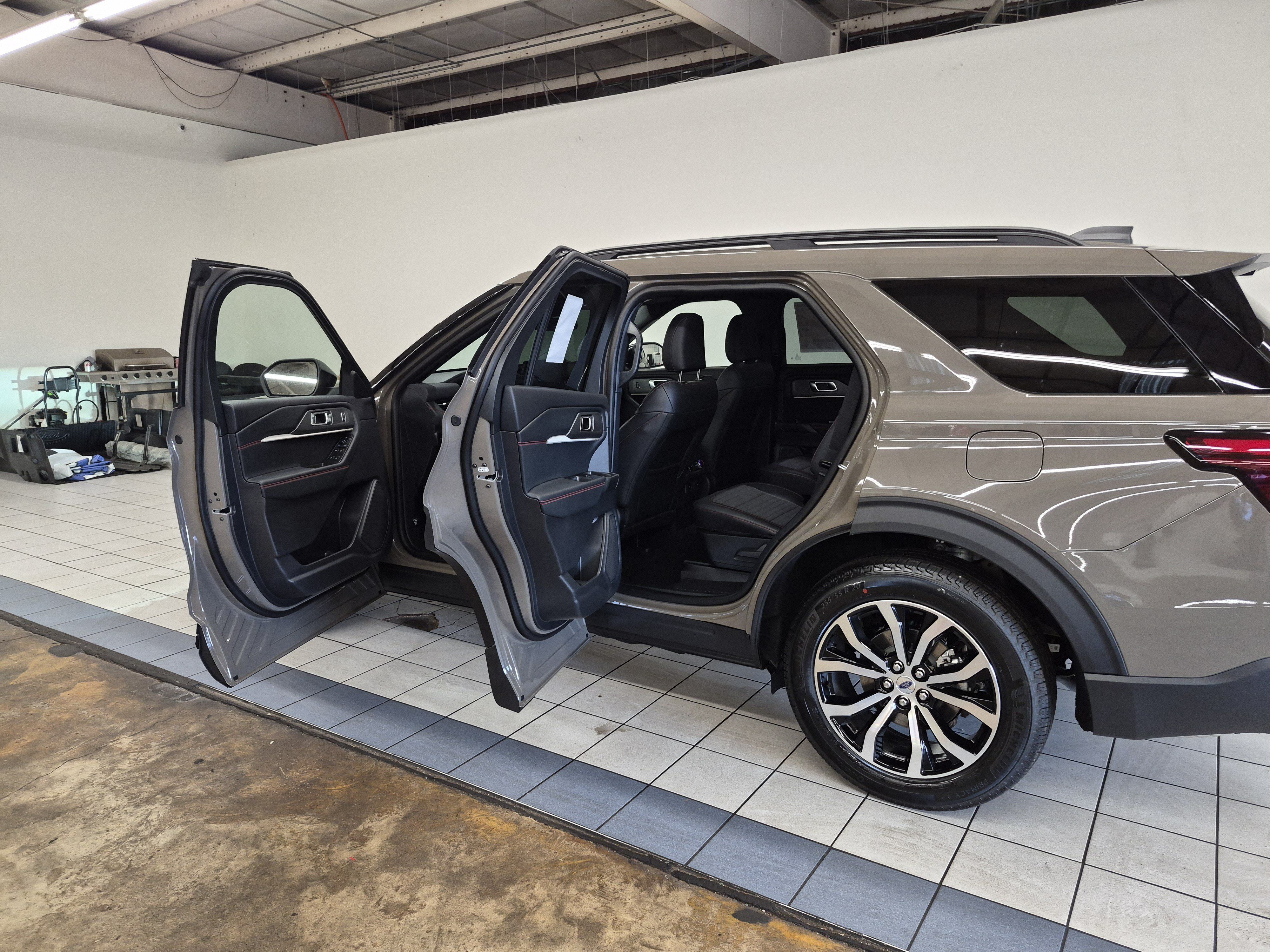 New 2027 Ford Explorer ST-Line RWD image 14