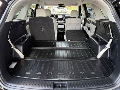 Used 2022 Kia Sorento AWD SX Prestige Plug-In Hybrid image 51