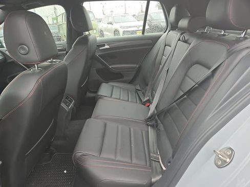 Used 2020 Volkswagen GTI SE image 11