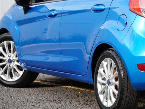 Used 2014 Ford Fiesta SE w/ Equipment Group 201A FWD image 24