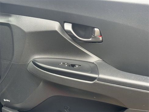 Used 2022 Hyundai Veloster N image 26