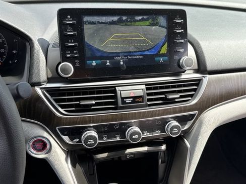 Used 2020 Honda Accord EX image 26