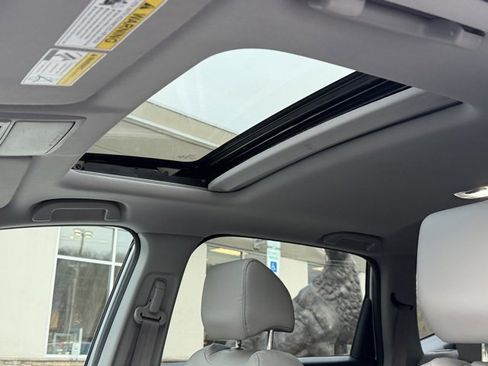 Used 2022 Honda CR-V EX-L image 36