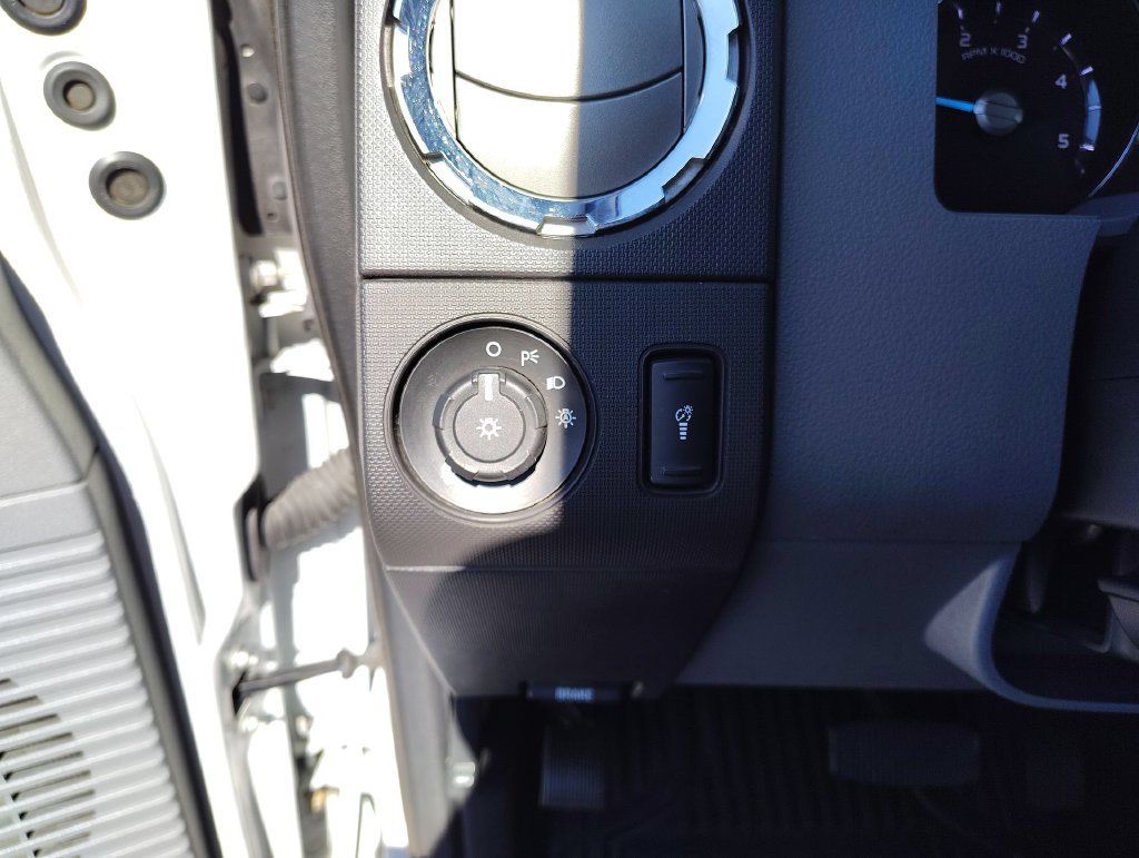 Used 2016 Ford F350 XLT w/ XLT Value Package AWD/4WD image 17