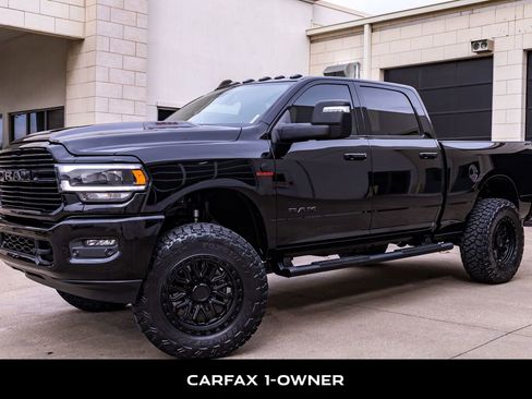 Used 2024 RAM 2500 Laramie w/ Night Edition AWD/4WD image 5