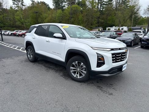 Used 2025 Chevrolet Equinox LT AWD/4WD image 7