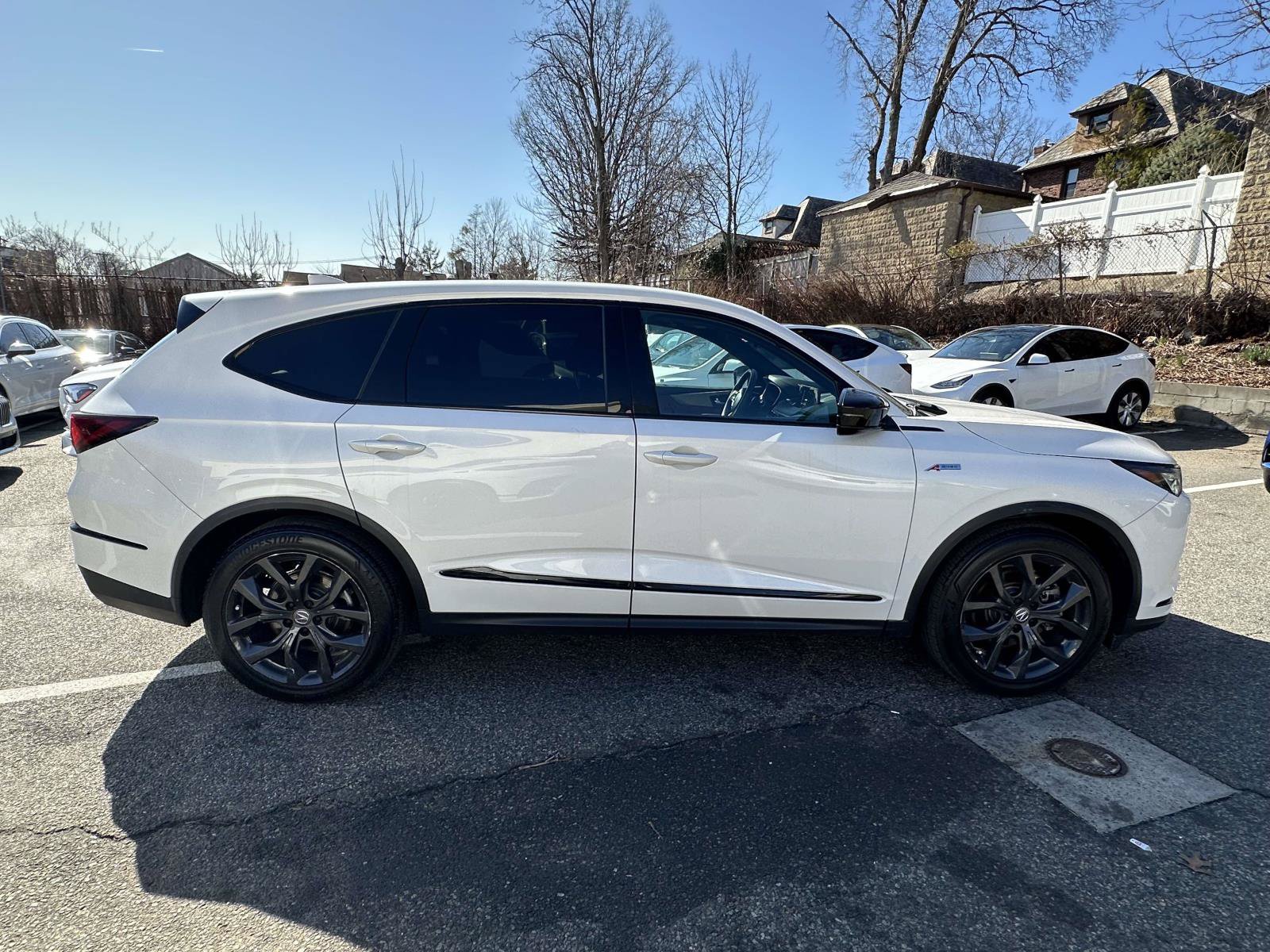 Used 2023 Acura MDX A-Spec AWD/4WD image 2