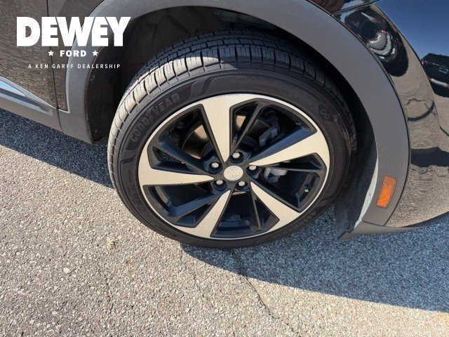 Used 2021 Buick Envision Essence AWD/4WD image 39