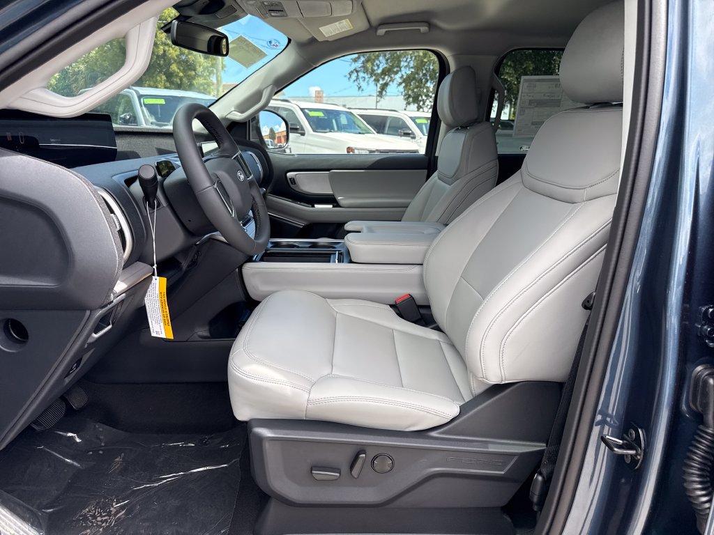 New 2027 Ford Expedition Max Active RWD image 17