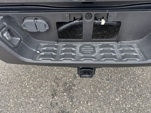 Used 2020 Toyota Tacoma TRD Off-Road image 24