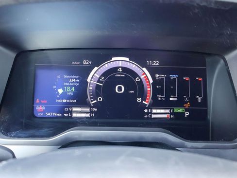Used 2024 Toyota Tundra Limited AWD/4WD image 13
