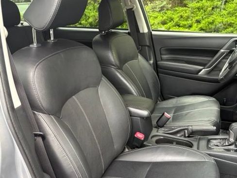 Used 2017 Subaru Forester 2.5i Touring AWD/4WD image 20