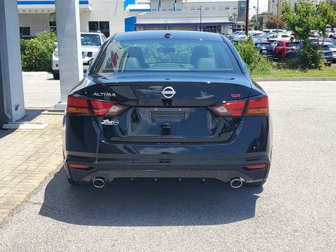 New 2025 Nissan Altima 2.5 SR w/ SR Premium Package image 4