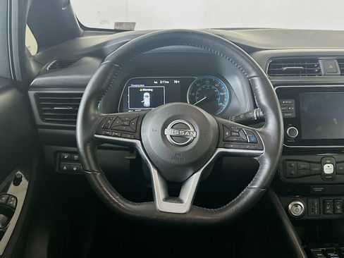 Used 2024 Nissan Leaf SV Plus image 18