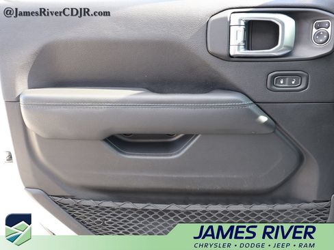 Used 2023 Jeep Wrangler Unlimited Rubicon 4xe w/ Steel Bumper Group AWD/4WD image 20