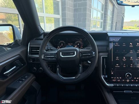 Used 2026 GMC Yukon Denali Ultimate AWD/4WD image 42