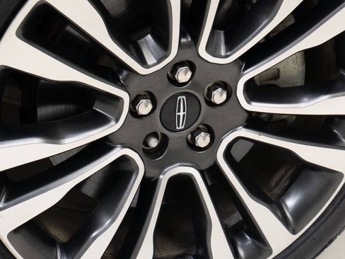 Used 2019 Lincoln Continental Reserve image 55