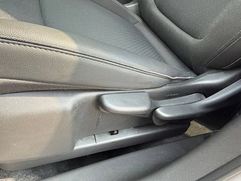 Used 2024 Buick Encore GX Preferred AWD/4WD image 23