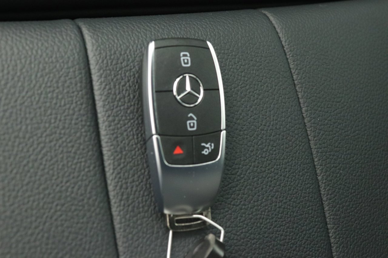 New 2026 Mercedes-Benz GLA 250 image 9