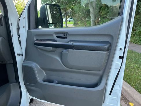 Used 2017 Nissan NV 2500 SV w/ Technology Package image 20