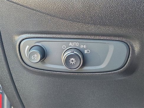 Certified 2022 Chevrolet Equinox RS image 18