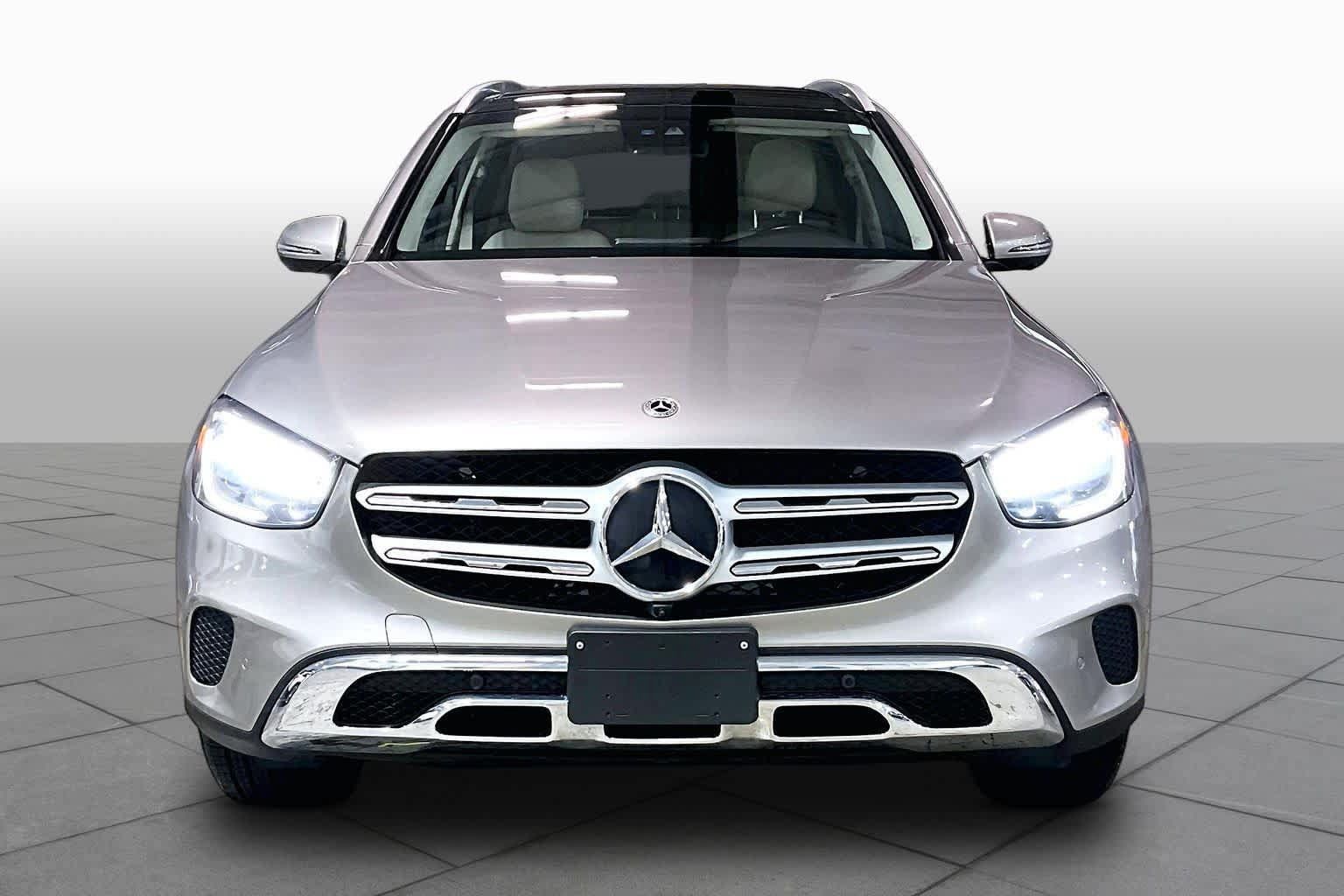 Certified 2022 Mercedes-Benz GLC 300 4MATIC image 4