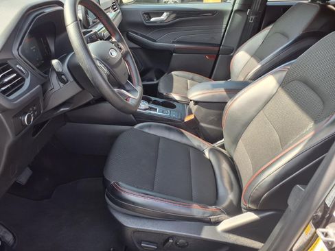 Used 2025 Ford Escape ST-Line FWD image 15