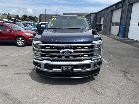 Used 2024 Ford F350 Lariat w/ Camper Package image 9