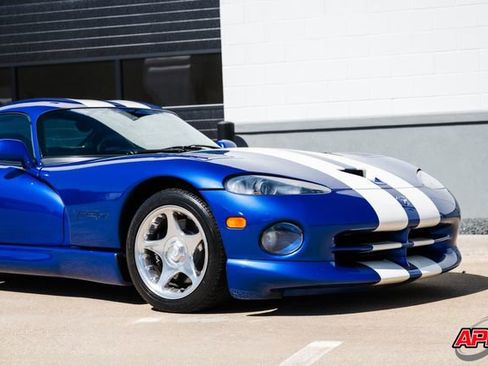 Used 1996 Dodge Viper GTS image 35