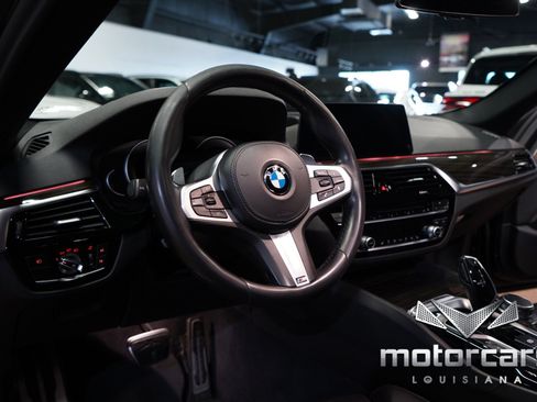 Used 2019 BMW 540i w/ M Sport Package RWD image 26