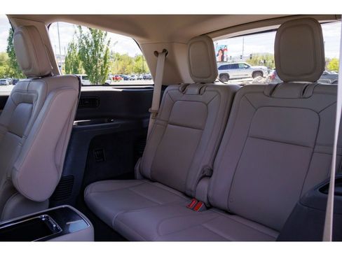 Used 2023 Lincoln Aviator Reserve w/ Equipment Group 201A AWD/4WD image 15
