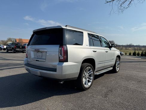 Used 2018 GMC Yukon SLT w/ Premium Edition image 3