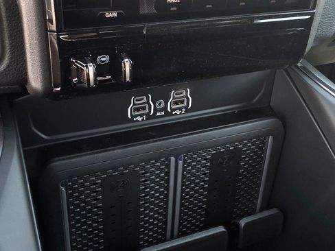 New 2026 RAM 2500 Laramie AWD/4WD image 14
