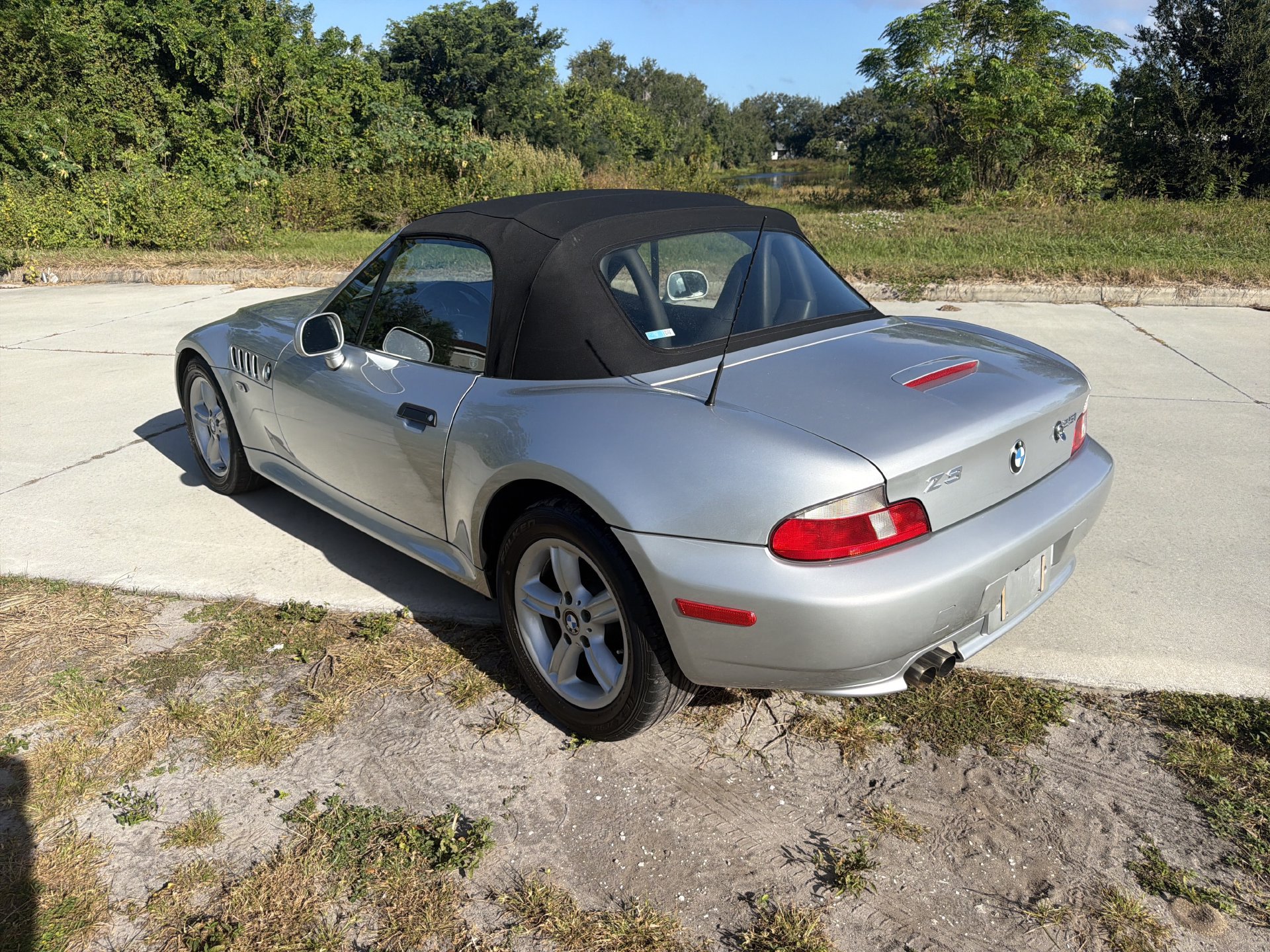 Used 2001 BMW Z3 2.5i RWD image 6