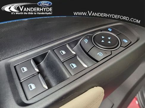 New 2025 Ford Ranger XLT w/ FX4 Off-Road Package image 18