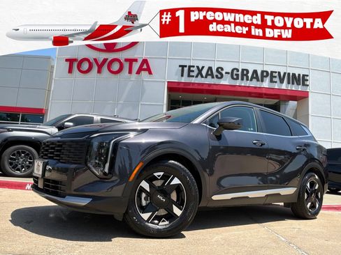 Used 2026 Kia Sportage LX FWD image 1