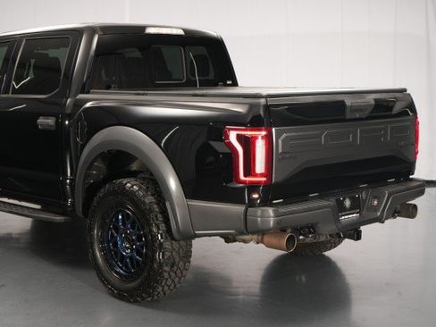 Used 2017 Ford F150 Raptor w/ Equipment Group 801A Mid AWD/4WD image 23