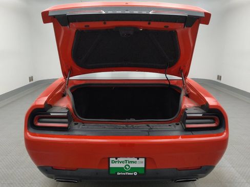 Used 2015 Dodge Challenger SXT Plus RWD image 29