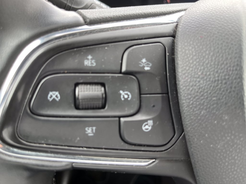 Used 2025 Buick Encore GX Sport Touring w/ Comfort Package AWD/4WD image 19