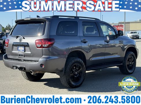 Used 2022 Toyota Sequoia TRD Sport AWD/4WD image 5