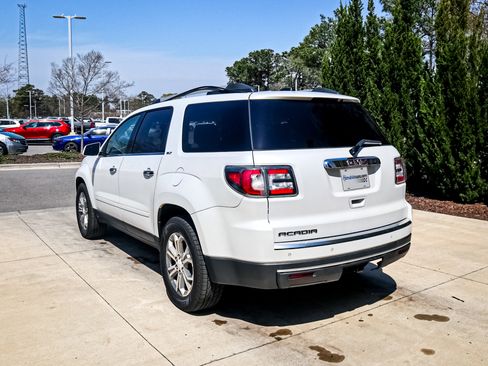 Used 2016 GMC Acadia SLT w/ Open Road Package image 10