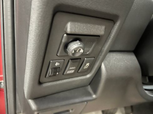 Used 2011 Nissan Rogue SV w/ SL Pkg AWD/4WD image 13