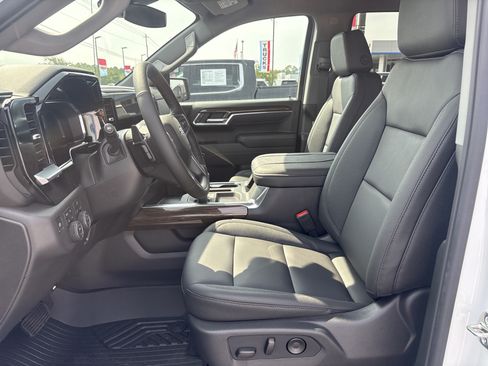 New 2026 Chevrolet Silverado 1500 RST w/ Z71 Off-Road Package AWD/4WD image 10