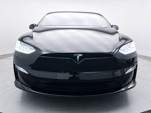 Used 2022 Tesla Model X Plaid image 11